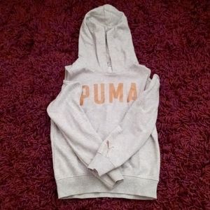 Sweater with shoulder cut out